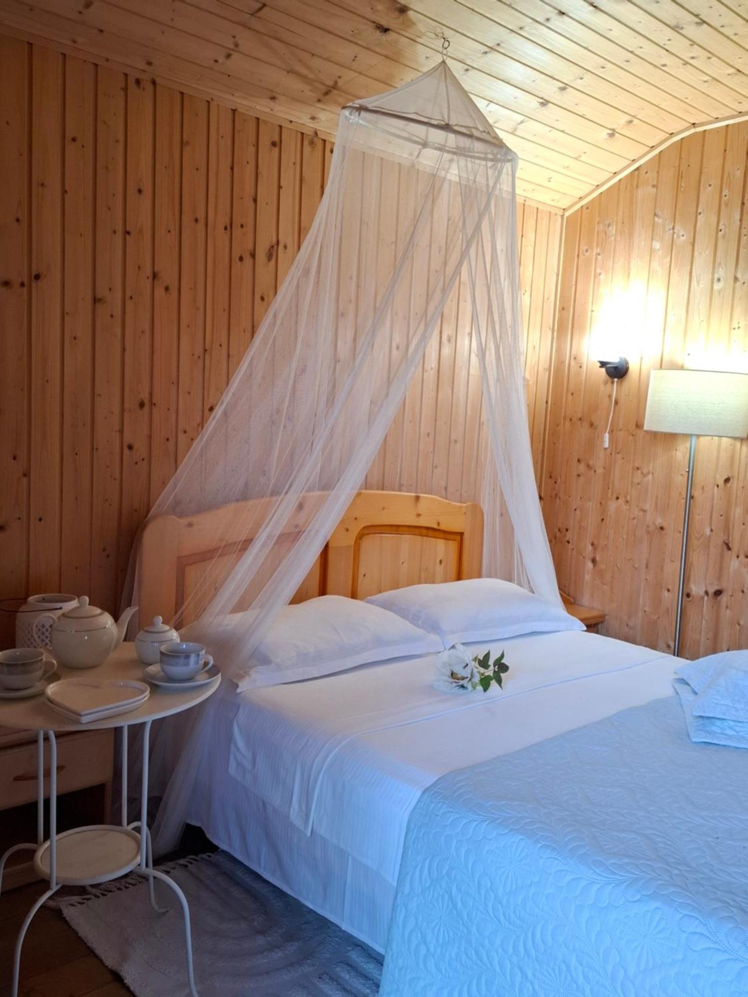 Cabane De Lemn Costinesti Kamer foto